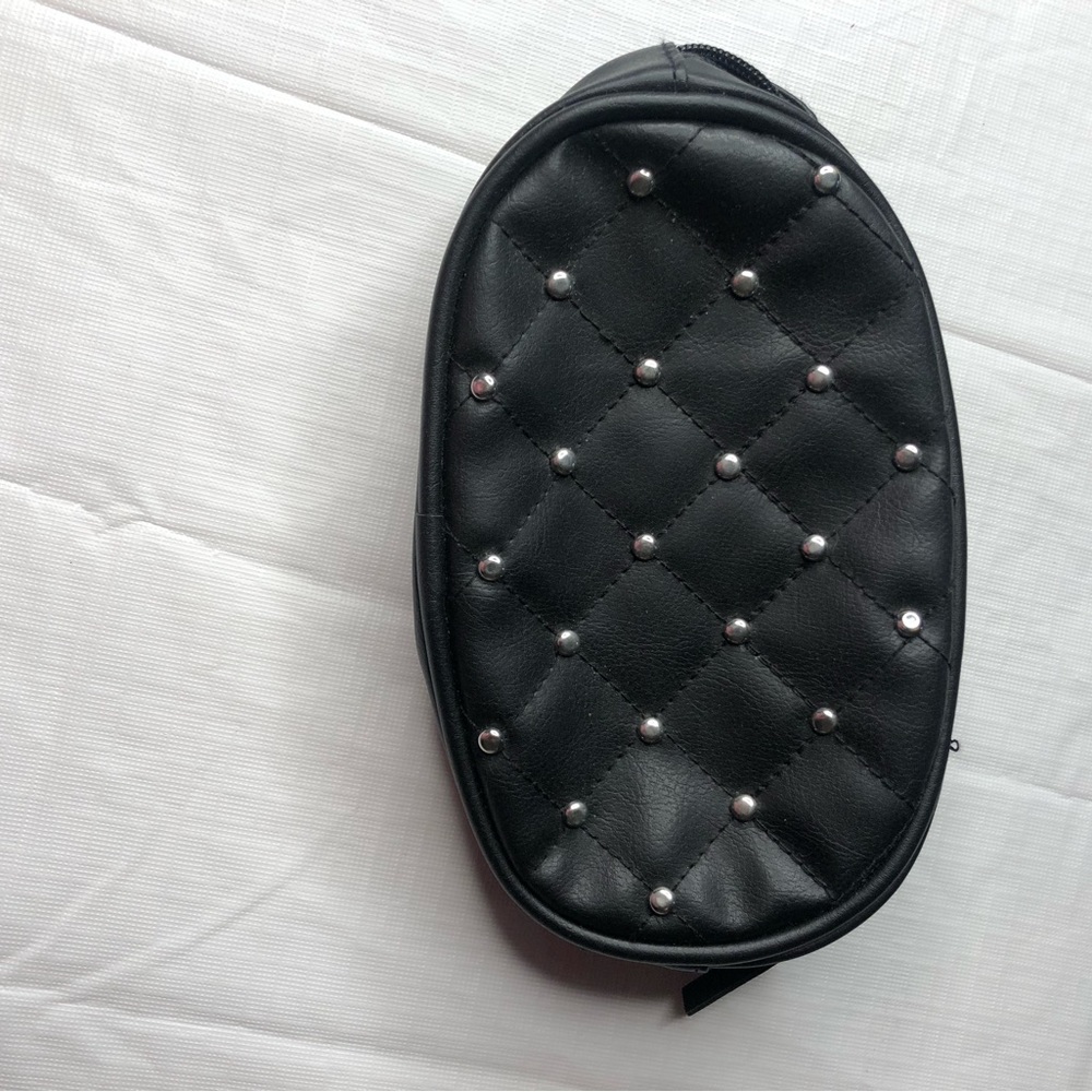 Black Fanny bag.